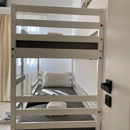 Апартаменты Porta Modern And Hospitable Naxos City