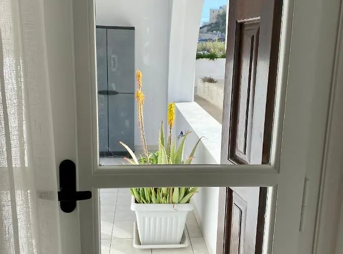 Porta Modern And Hospitable *