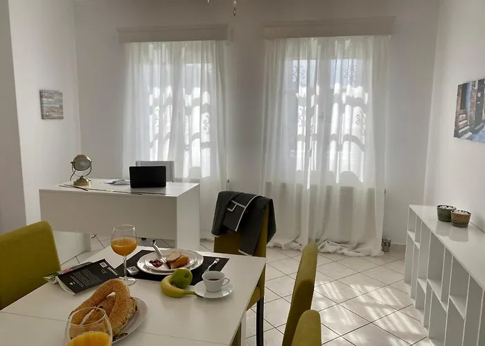 Porta Modern And Hospitable Naxos City